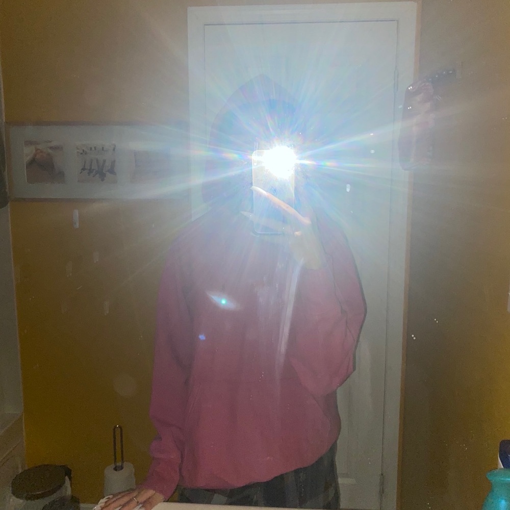 Pink sweater - Picture 2 of 3